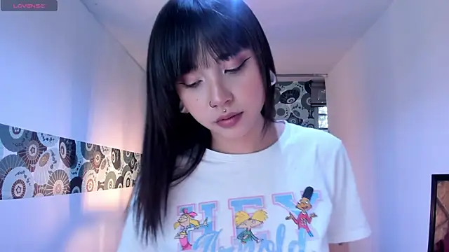 Hanna Lee   online show from 10/14/25, 05:36