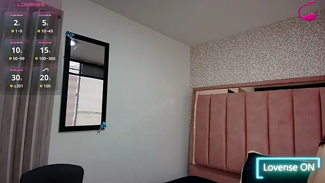 Hanna Lee   online show from 04/21/26, 07:39