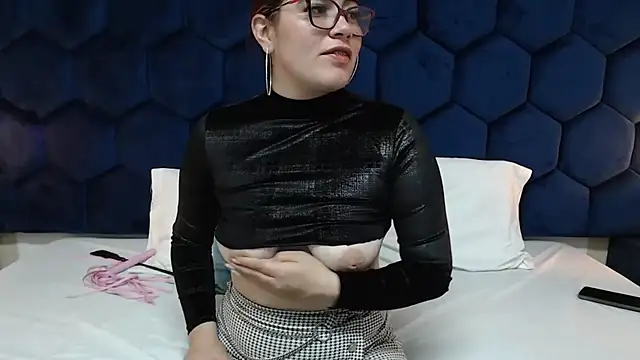 secretdream vc online show from 11/26/25, 04:24