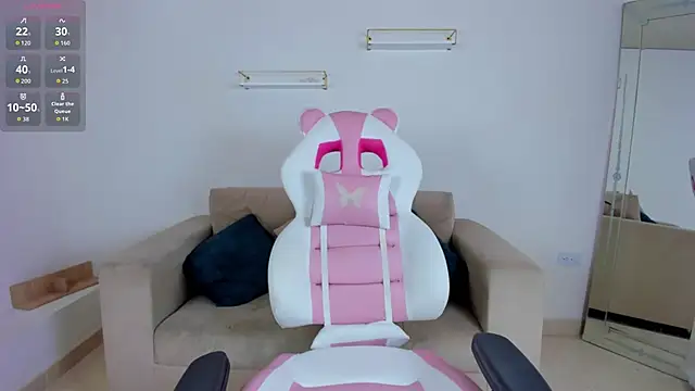 april smiith online show from 03/05/26, 12:12