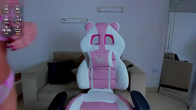 april smiith online show from 03/10/26, 12:21