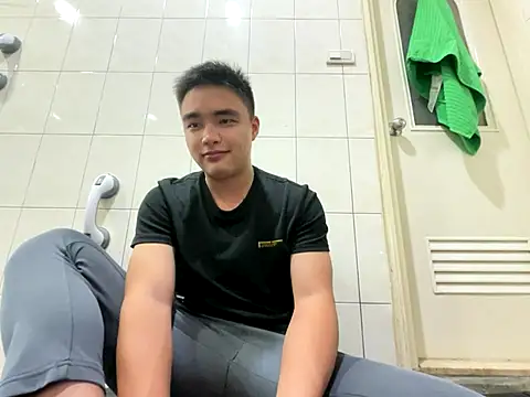 Snapshot of greenteazhang chatting on 12/01/25, 04:56 greenteazhang online show from 12/01/25, 04:56