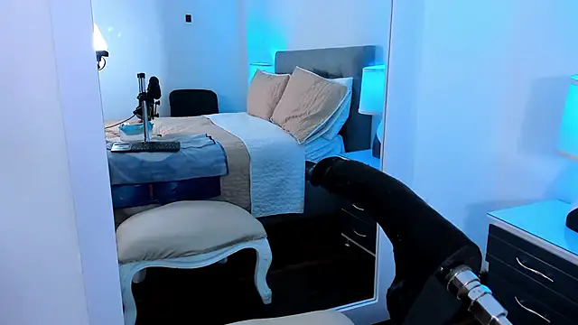 AdeleJhones online show from 01/10/26, 02:19