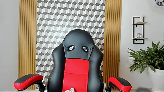 Snapshot of alice__brow chatting on 10/14/25, 03:13 alice  brow online show from 10/14/25, 03:13