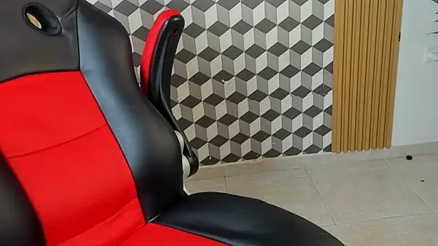 Snapshot of alice__brow chatting on 10/22/25, 05:52 alice  brow online show from 10/22/25, 05:52