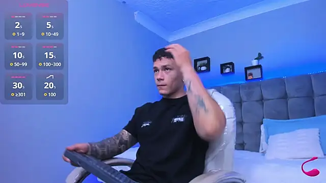 Thomas moon online show from 11/25/25, 12:16