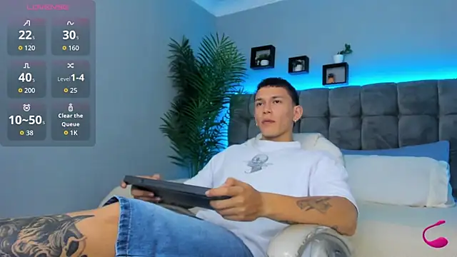 Thomas moon online show from 03/06/26, 01:29