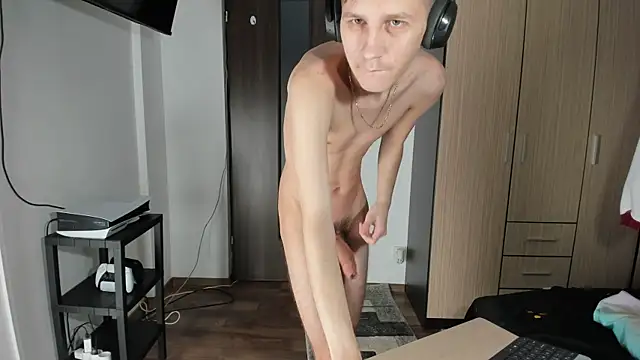 zincky2006 online show from 11/16/25, 10:21