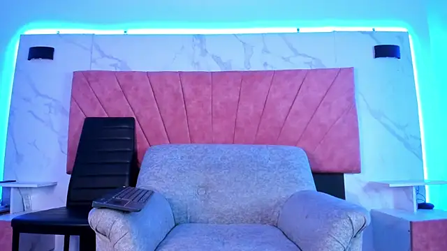 HellAndDante  online show from 12/22/25, 02:08