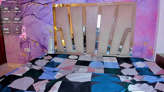 Elowen Clark online show from 10/23/25, 07:56