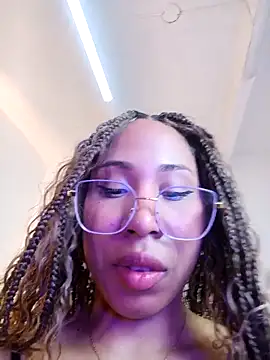 Elowen Clark online show from 02/01/26, 08:07