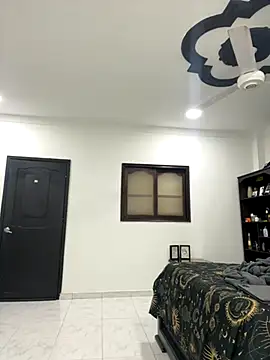 sahraparker online show from 10/29/25, 06:04