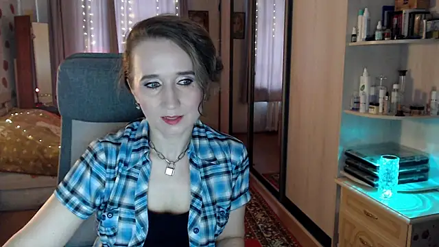 ClassyInna online show from 10/21/25, 08:37