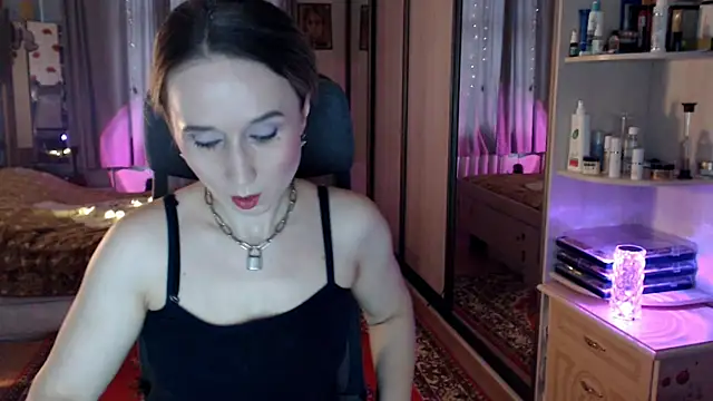 ClassyInna online show from 11/01/25, 04:47