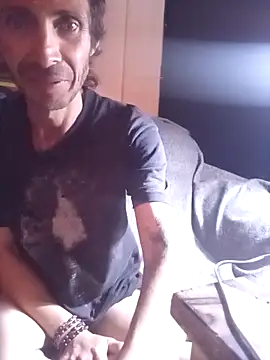 githot online show from 12/23/25, 08:45