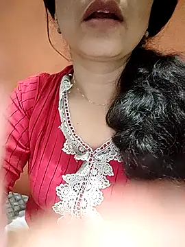 Snapshot of CUTE-PX chatting on 10/02/25, 01:51 CUTE-PX online show from 10/02/25, 01:51