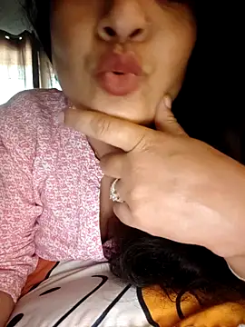 Snapshot of CUTE-PX chatting on 10/03/25, 02:41 CUTE-PX online show from 10/03/25, 02:41