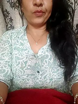 Snapshot of CUTE-PX chatting on 10/19/25, 05:02 CUTE-PX online show from 10/19/25, 05:02