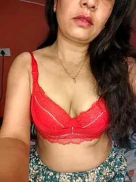 Snapshot of CUTE-PX chatting on 10/25/25, 02:52 CUTE-PX online show from 10/25/25, 02:52