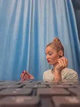 aellabeyonce online show from 11/28/25, 10:29