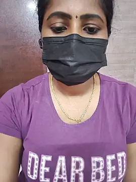 Snapshot of vasundhara26 chatting on 07/05/26, 02:24 vasundhara26 online show from 07/05/26, 02:24