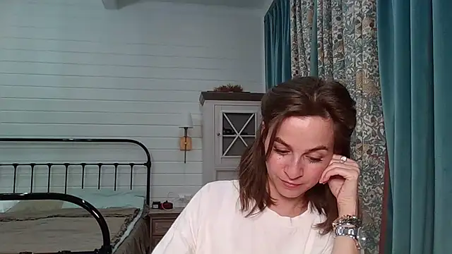 Niravyn  online show from 10/09/25, 08:34