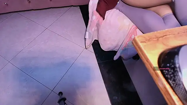 Terraelowen online show from 11/06/25, 11:44