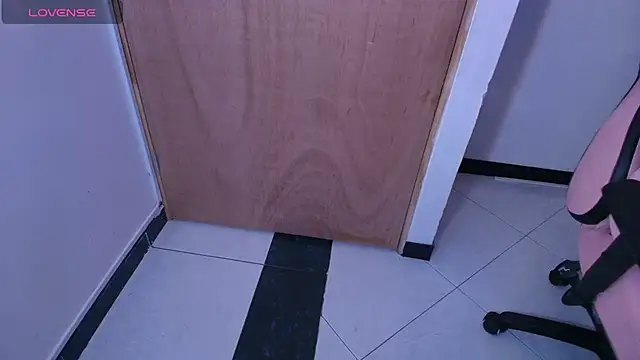 Terraelowen online show from 11/16/25, 11:38