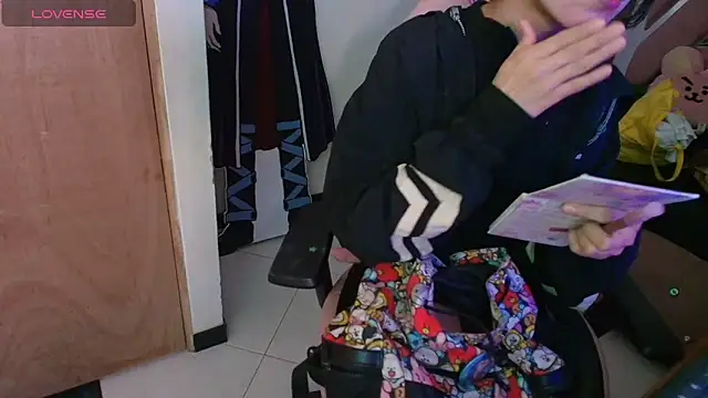 Terraelowen online show from 11/27/25, 11:34