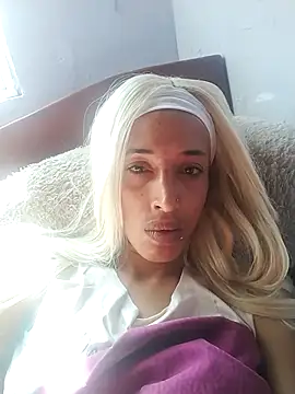 catrina love online show from 09/13/25, 09:58