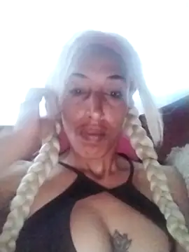 catrina love online show from 09/22/25, 10:23