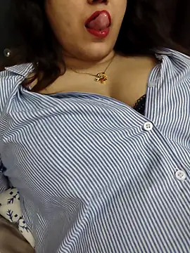 Suhana Darling online show from 03/14/26, 08:53