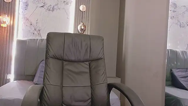 angeles azul online show from 04/08/26, 03:23