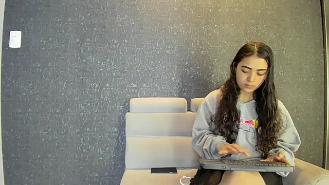 NickandAbby  online show from 12/16/25, 10:20