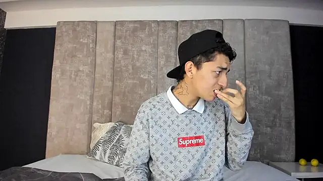 NickandAbby  online show from 02/20/26, 07:25