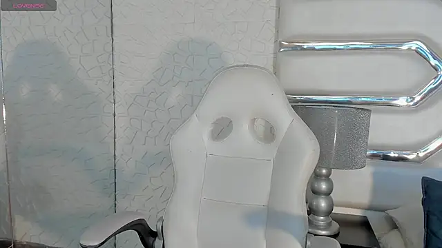 TatiLee online show from 11/22/25, 05:34