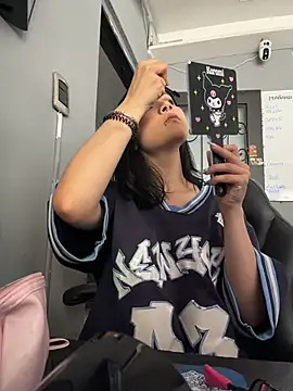 TatiLee online show from 04/04/26, 01:41