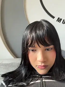 TatiLee online show from 04/12/26, 01:27