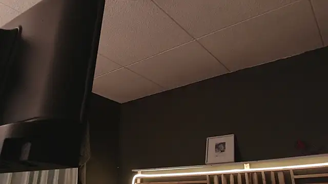 PaulEvens online show from 10/18/25, 01:12