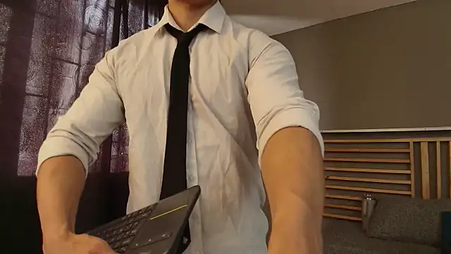 PaulEvens online show from 04/08/26, 02:28