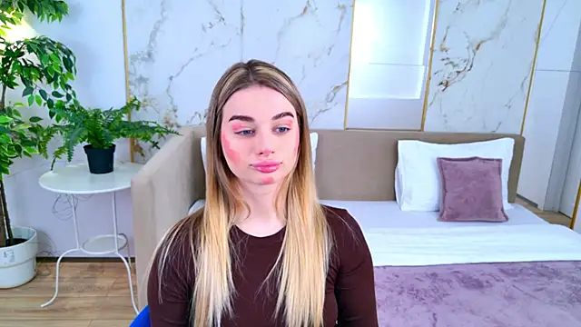 SweetyLicky online show from 02/28/26, 04:30