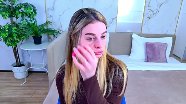 SweetyLicky online show from 03/21/26, 04:10