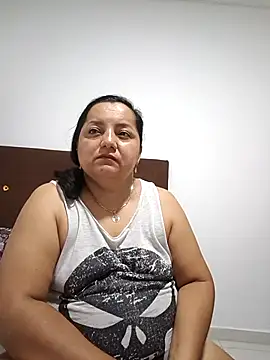 Snapshot of Dorisc_13 chatting on 09/20/25, 11:06 Dorisc 13 online show from 09/20/25, 11:06