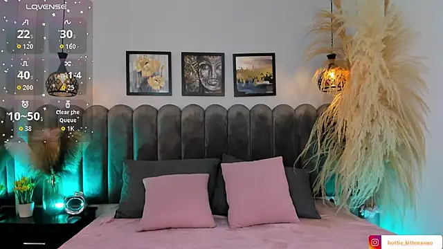 Viollet xoxo online show from 10/01/25, 09:43