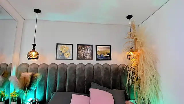 Viollet xoxo online show from 10/03/25, 08:28