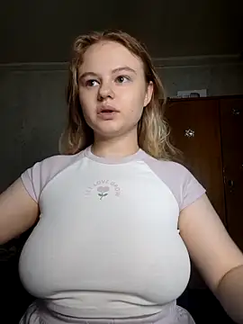 Snapshot of SlipperSherry chatting on 09/09/25, 08:41 SlipperSherry online show from 09/09/25, 08:41