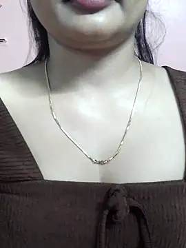 Snapshot of DPK25 chatting on 06/03/26, 02:33 DPK25 online show from 06/03/26, 02:33