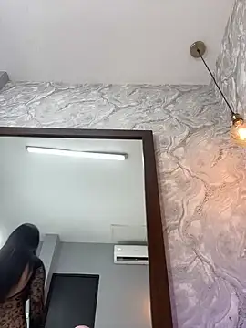 MiaFarkash online show from 02/10/26, 09:19