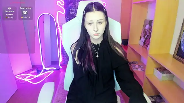 AmamiDark online show from 10/15/25, 01:39