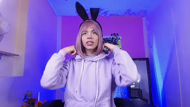 Katy bratz  online show from 10/09/25, 02:42